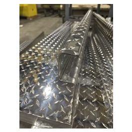 Closed Riser Aluminum Dia.Plate Tread,12
